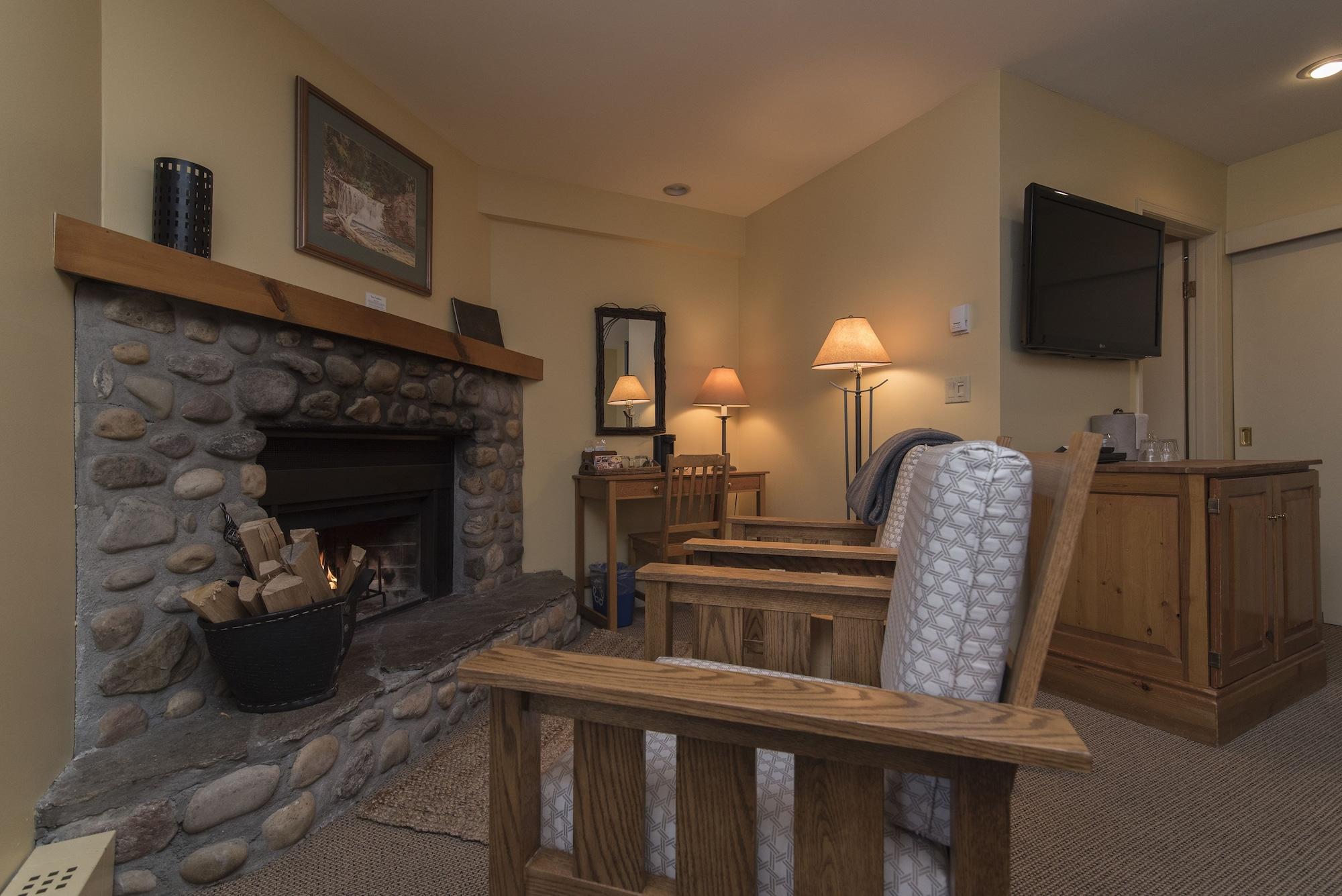 Buffalo Mountain Lodge Μπανφ Εξωτερικό φωτογραφία